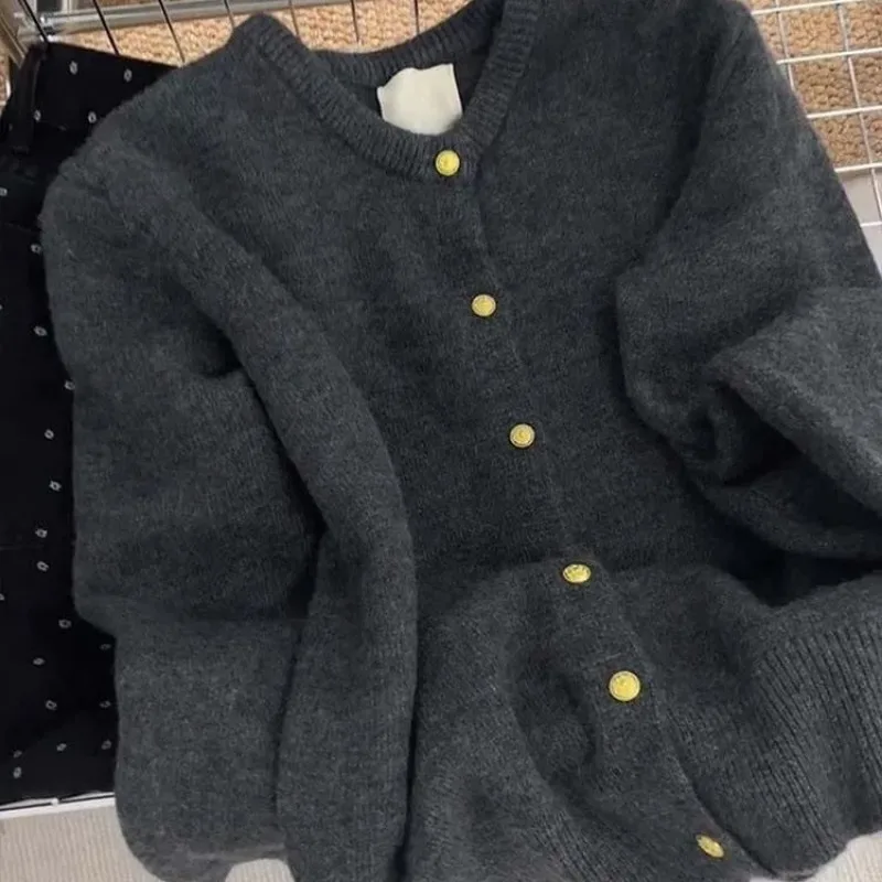 

Loose Casual Knitted Cardigan Women's Gentle Solid Color Commuter Sweater Jacket