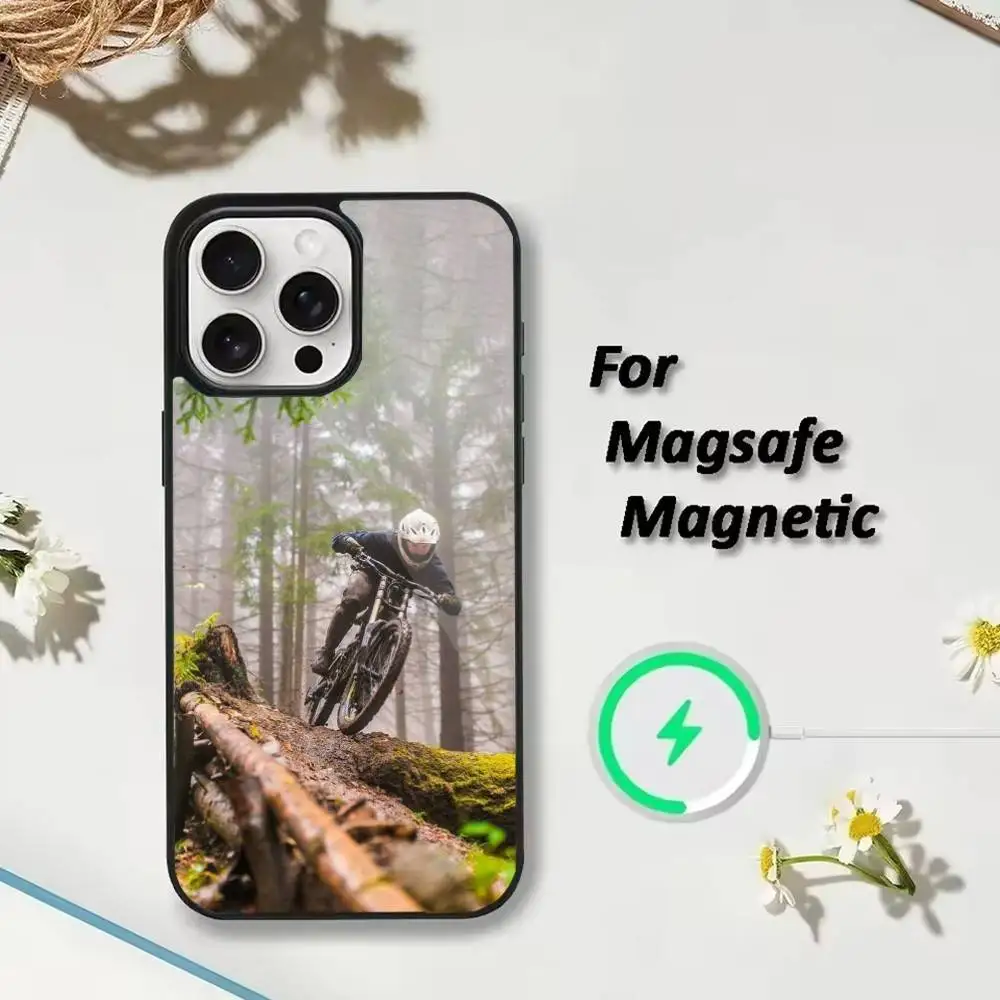 เคสโทรศัพท์ลายจักรยานเสือภูเขา สำหรับ iPhone 17,16,15,14,13,12,Plus,Pro,Max รองรับการชาร์จไร้สายแบบแม่เหล็ก Magsafe