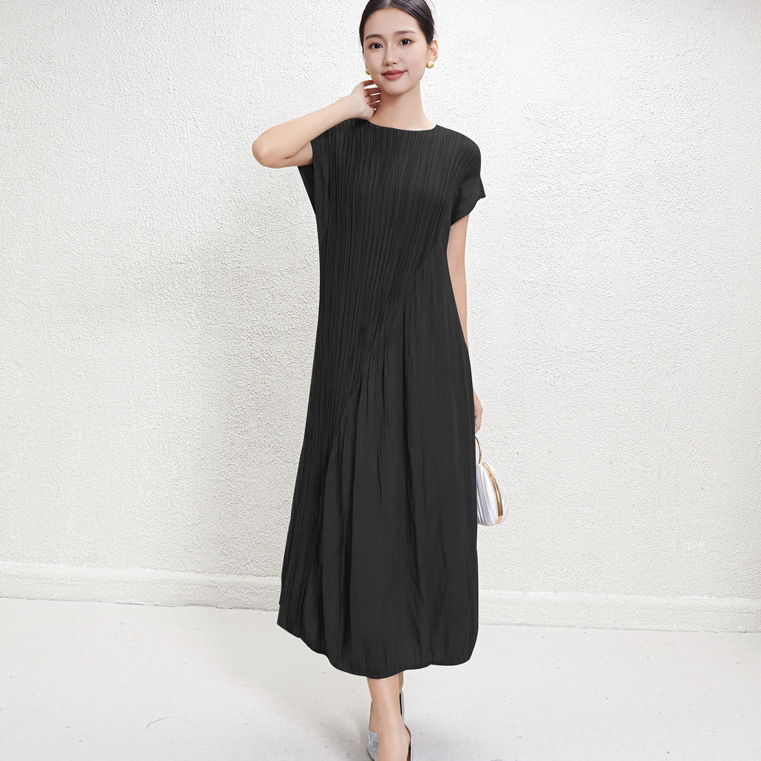 SMVP 2025 여름 새로운 여성 드레스 솔리드 컬러 라운드 넥 짧은 소매 느슨한 대형 복고풍 디자인 캐주얼 여성 드레스