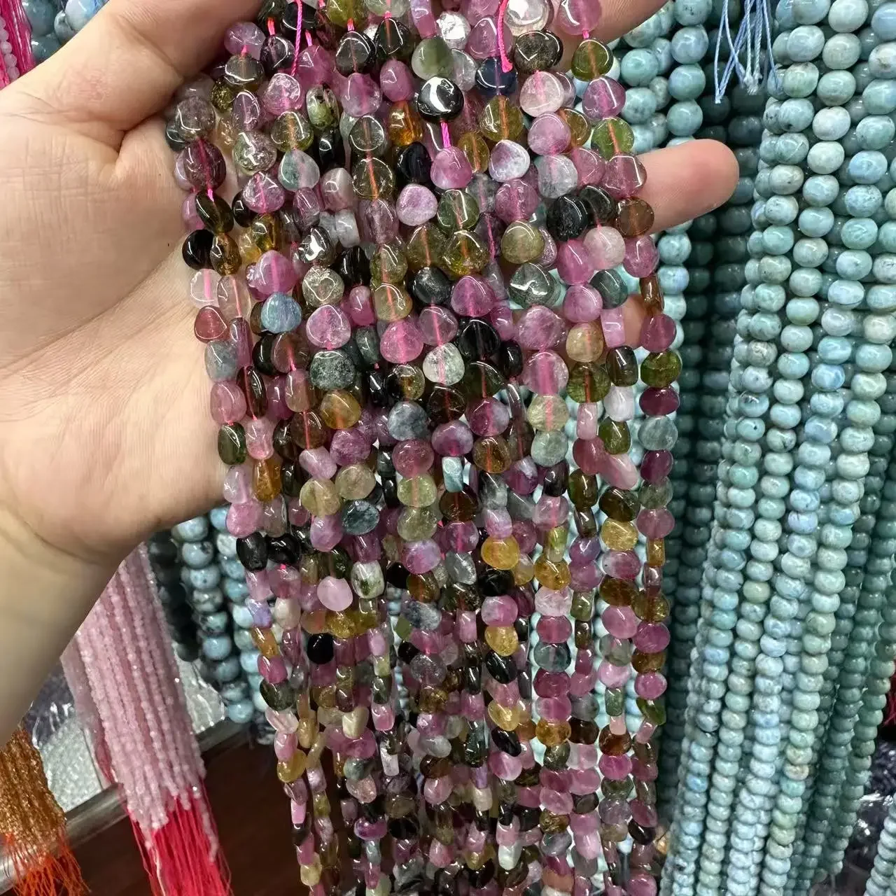 AAA التورمالين الطبيعي الأحجار الكريمة شكل قلب حوالي 6 مللي متر فضفاض الخرز صنع قلادة سوار ذاتي الصنع للمجوهرات والاكسسوارات بالجملة