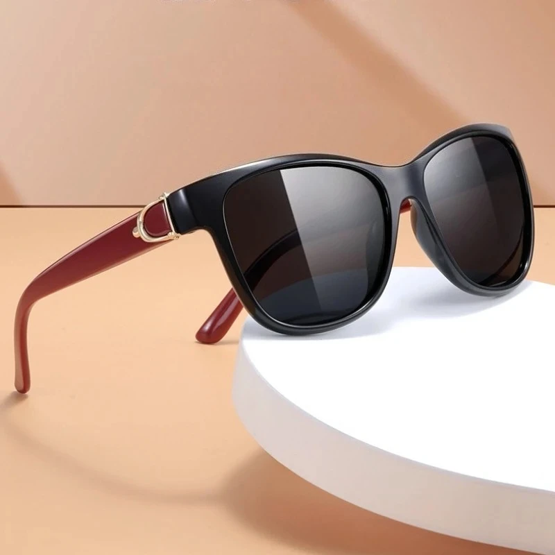 

New Eyewear Fashionable UV400 Sunglasses Ins Style Retro Eyeglasses Chic Polarized Sun Glasses for Women and Men