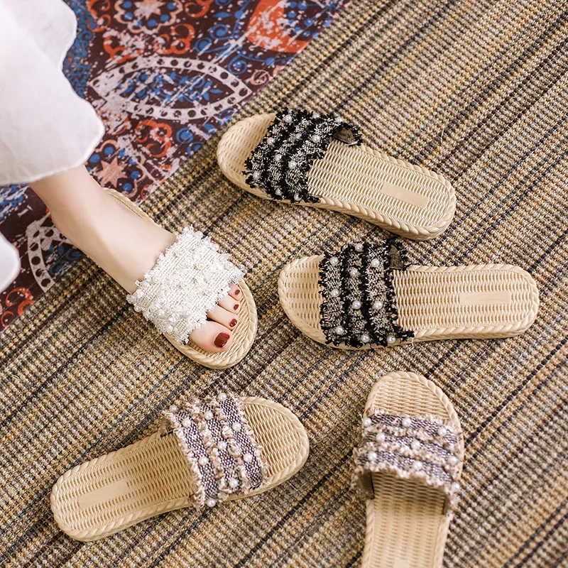 Women Summer New Style All-match Pearl Flat Slippers Fashion Bathroom Slippers Seaside Non-slip Beach Sandals and Slippers