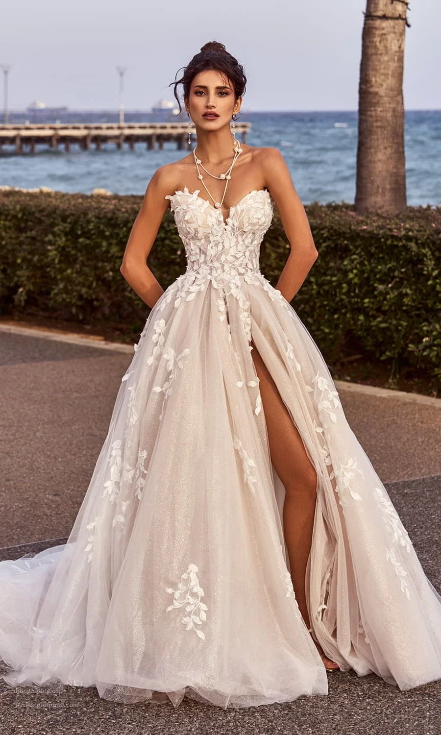 

Customized V-neck Lace Bridal Grown A Line Wedding Dresses Side Vestido De Noival