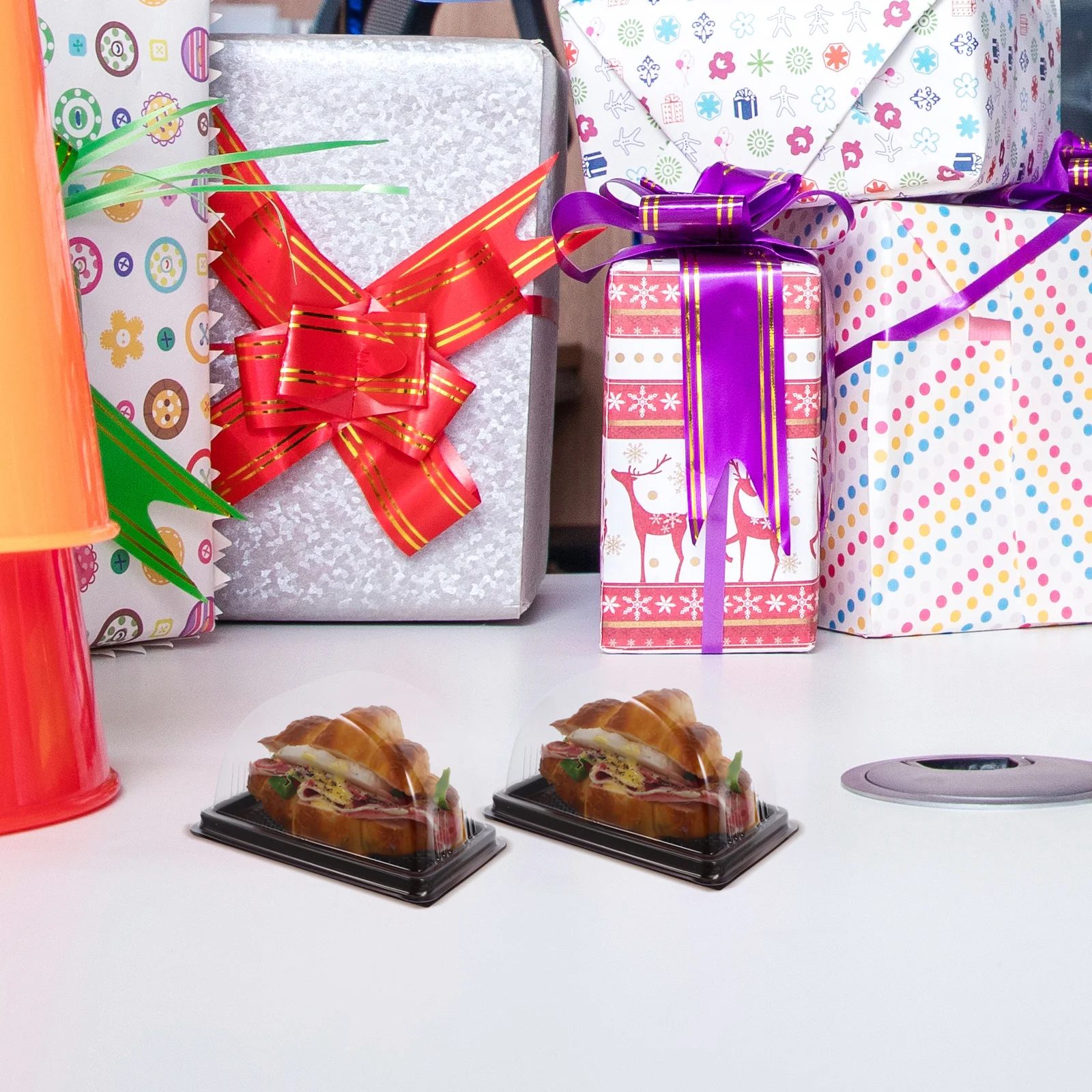 

50pcs Cake Packaging Box Disposable Plastic Tray Transparent Food Container Desserts Cookies Portable Takeaway