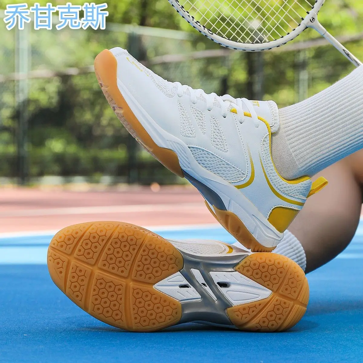 

2026 Hot Sale Badminton Shoes Indoor Couples Breathable Tennis Shoes Professional Table Tennis Shoes High Quality Sport Sneaker