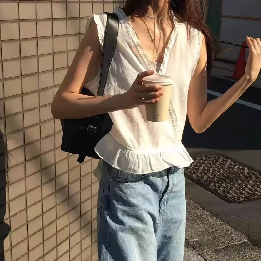 

Милая кружевная отделка V-Ne Svel irt, однотонный дышащий корейский женский топ, лето 2025, дизайн Faion