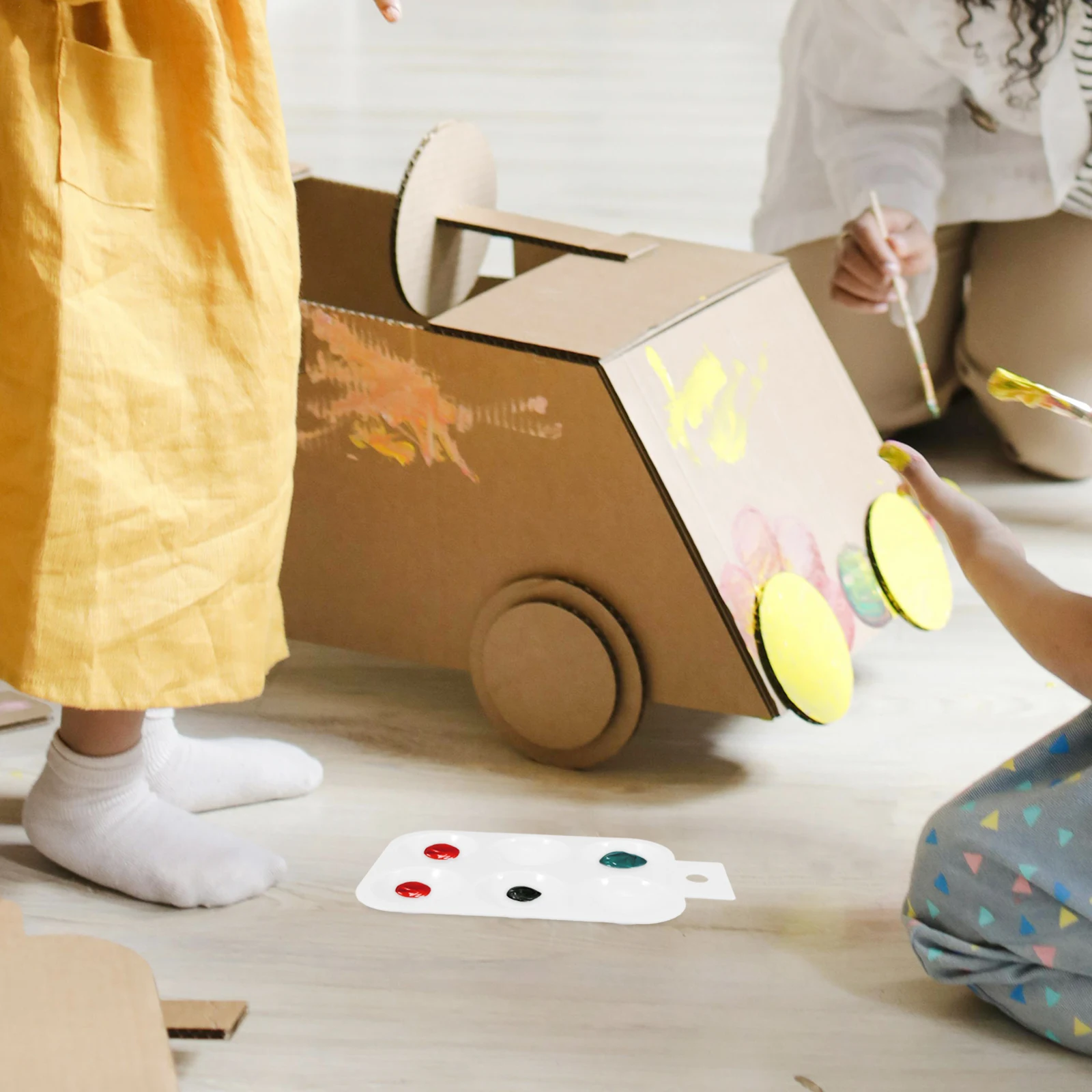 

6Pcs 6 Well Paint Mixing Palettes White Rectangular Plastic Watercolor Tray for Acrylic DIY Craft Painting Projects