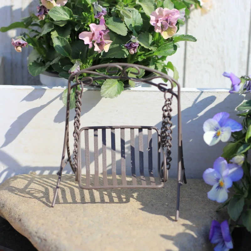 Vintage Iron Mini Hanging Swing Chair, Rustic Garden Ornament for Balcony Patio, Japanese Wabi-Sabi Decor