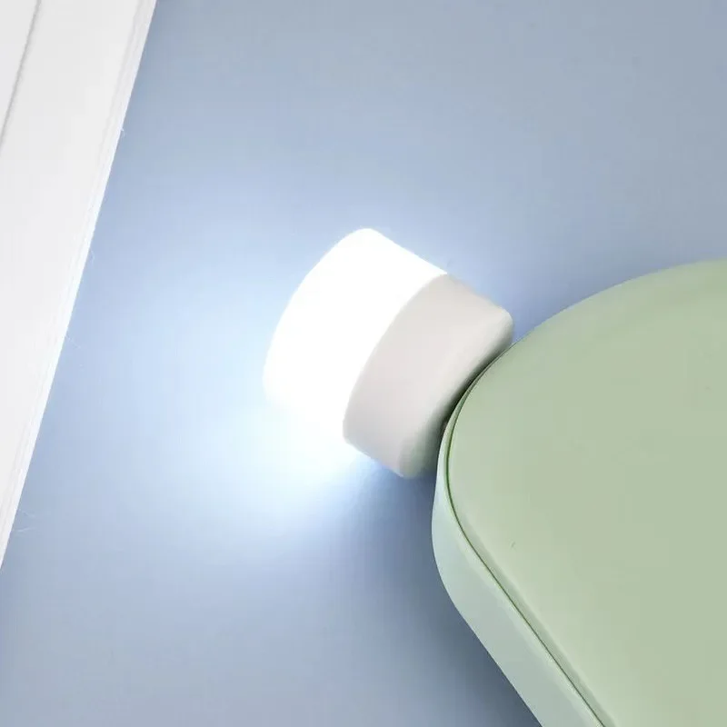 Mini-nachtlampje Draagbaar USB-licht Geschikt voor slaapkamer Buiten kamperen Draagbaar nachtlampje