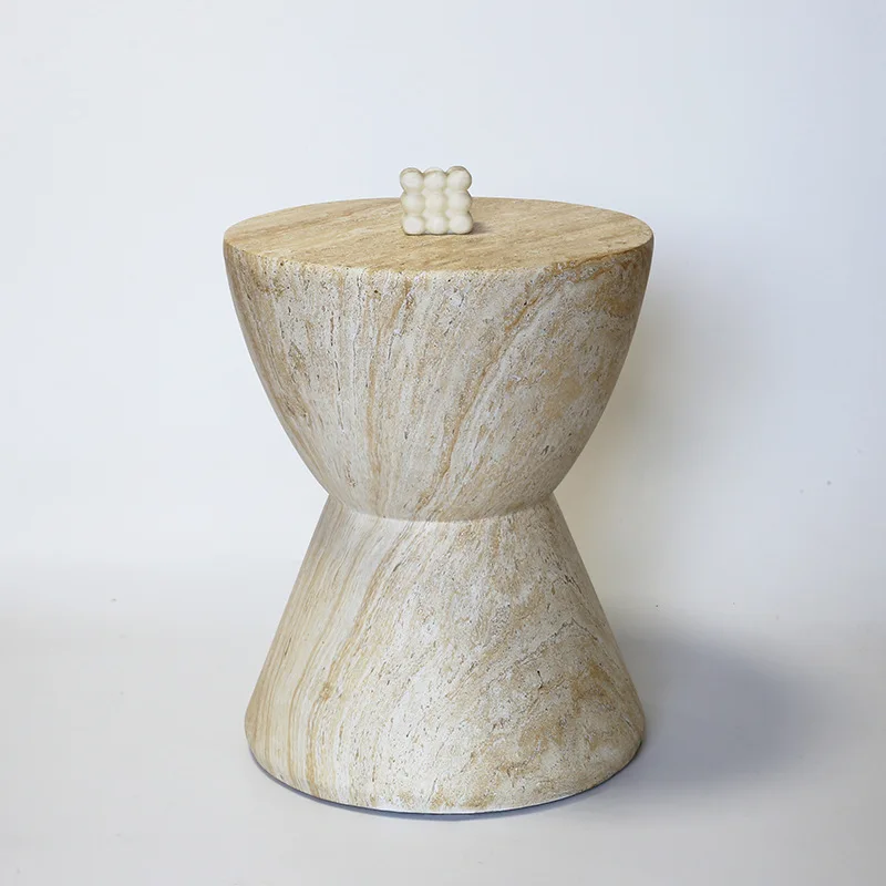 

Mid-Century Side Table Round Coffee Table for Living Room Designer Bedroom Nightstand for Apartment/Homestay Creative End Tables