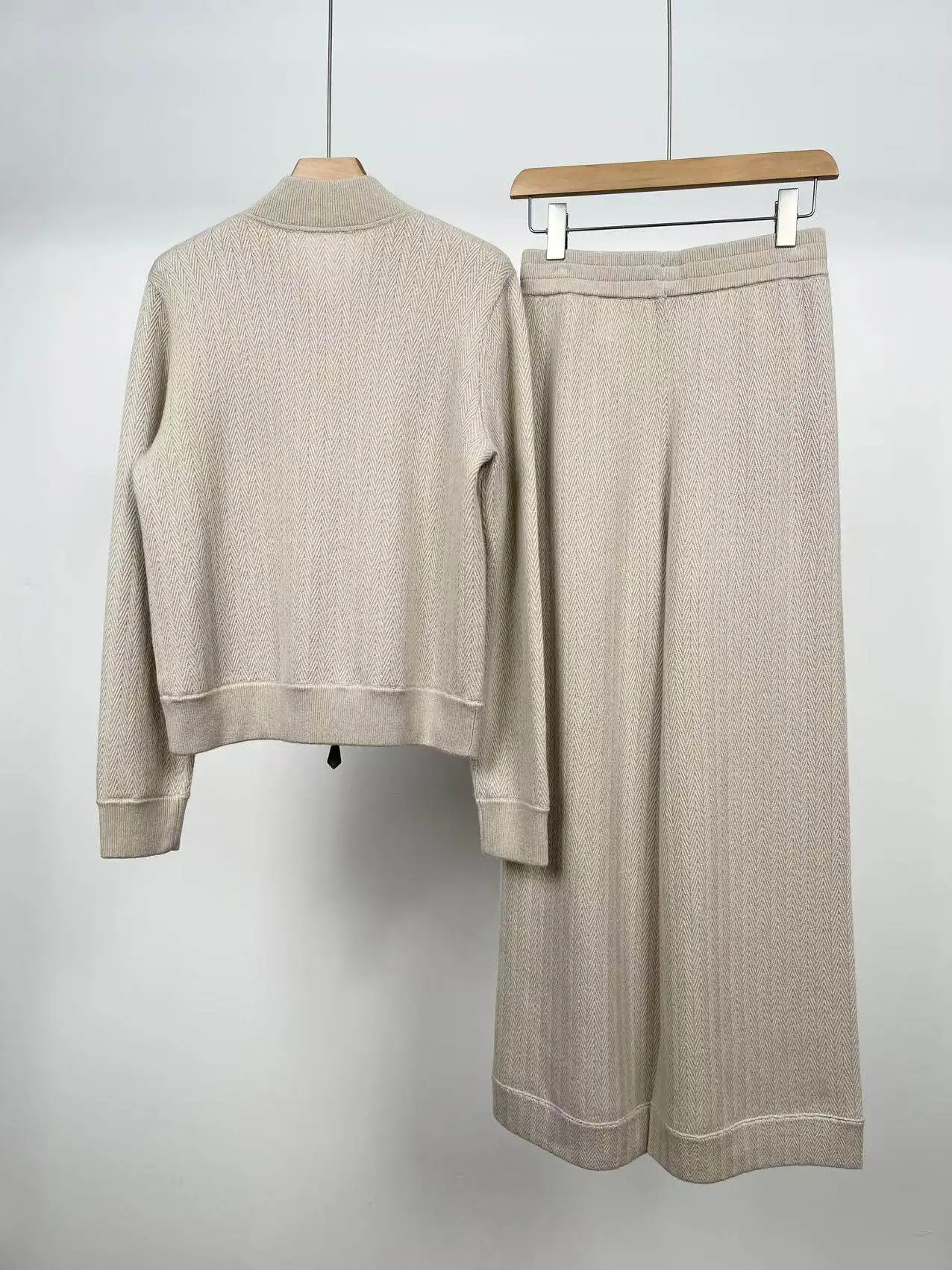 2026Women’s Autumn/Winter Cashmere Knit Set: Zip-Up Jacket and Wide-Leg Trousers