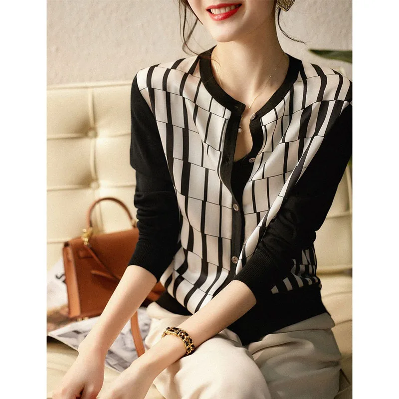 2023 New Autumn Fashion Trend Westernized Black and White Piano Keys, Cotton Wool and Ice Silk Knitted Women\'s Cardigan Jacket