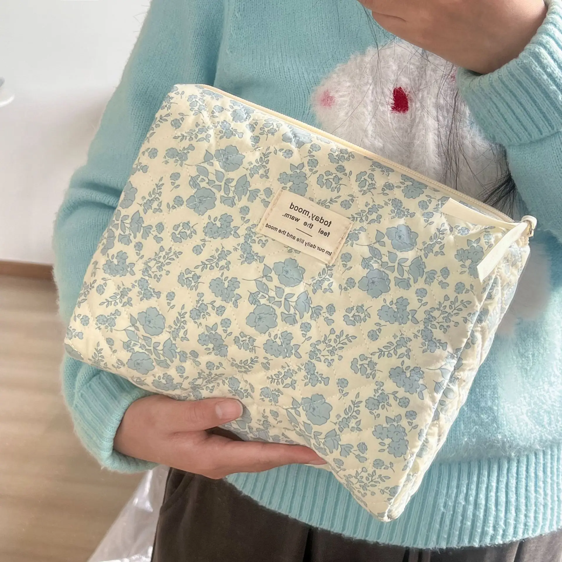 Retro Floral Large Capacity Women\'s Cosmetic Bag Sweet Flower Ladies Clutch Purse Handbags Travel Portable Female Storage Bags