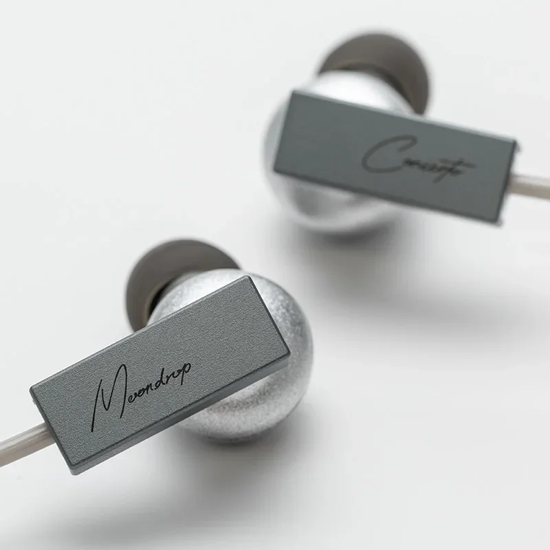 

Наушники-вкладыши MOONDROP CONCERTO xMEMS Planar USB-C Hi-Fi IEM 13 мм Superinear Planar Driver USB Active Driver USB-C