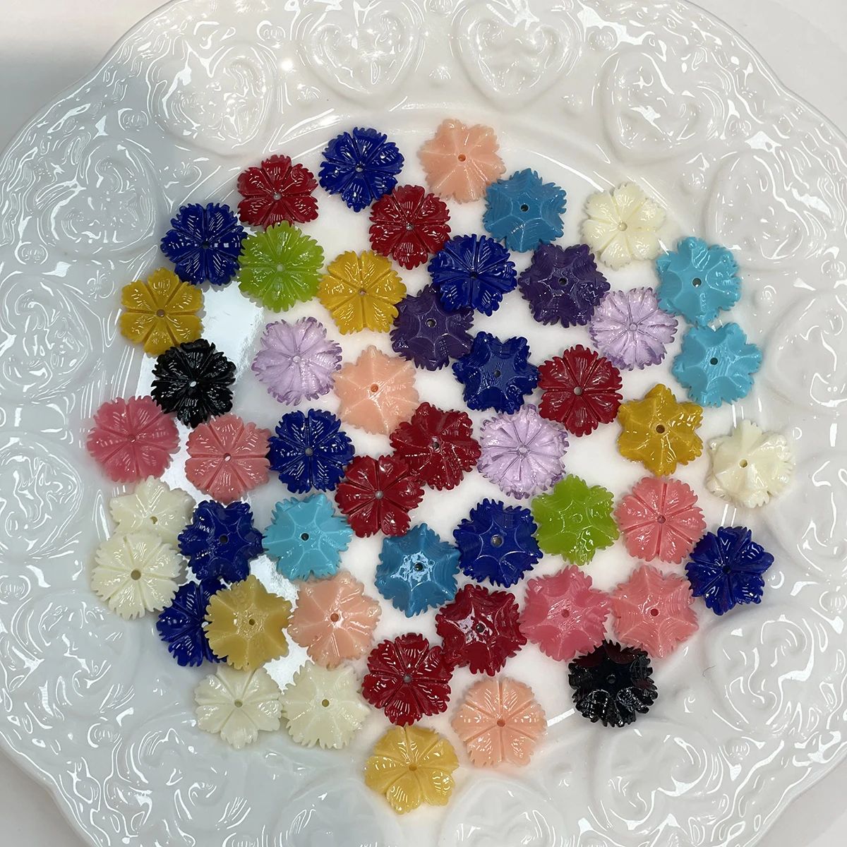 10pcs Pressed Shell Powder Beads Various Shapes Exquisitely Natural Shell Beads for Jewelry Making DIY Necklaces Accessories