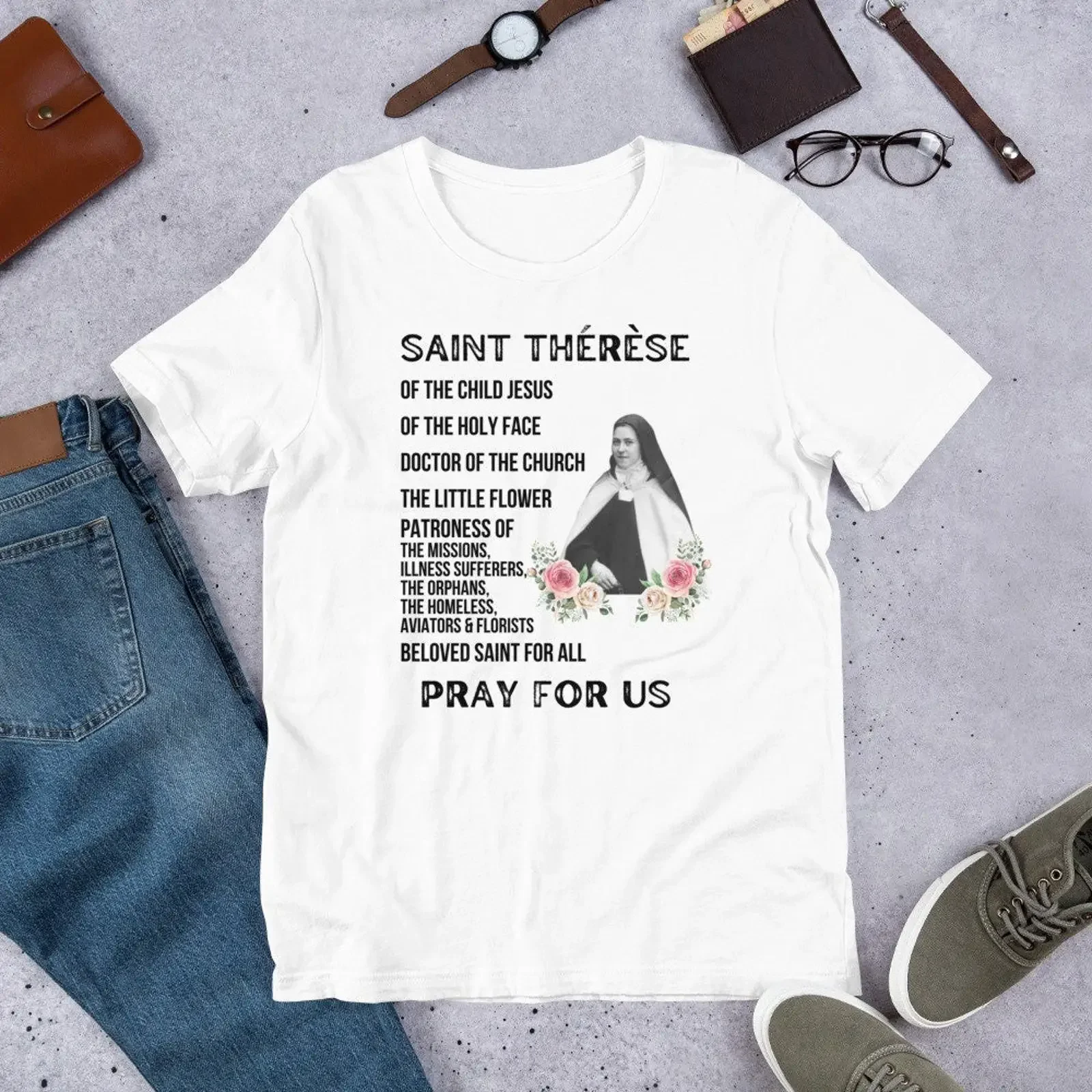 Camiseta Católica de Santa Teresita del Niño Jesús, la Pequeña Flor Doctora, con la frase 'Orégenos', estilo vintage, lavada y ligeramente elástica