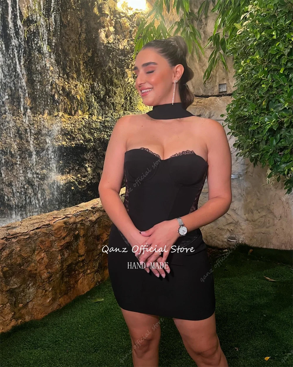 Qanz sexy mini-galajurken zwart kant mouwloos kort vestidos para eventos Especiales sweetheart corset feestjurk op maat