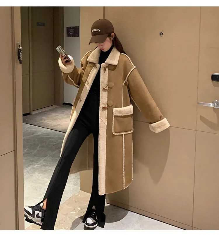 Winter New Style Women's Long Thickened Sheepskin Coat with Buttoned Leather And Fur Integration Velvet Outer Jacket