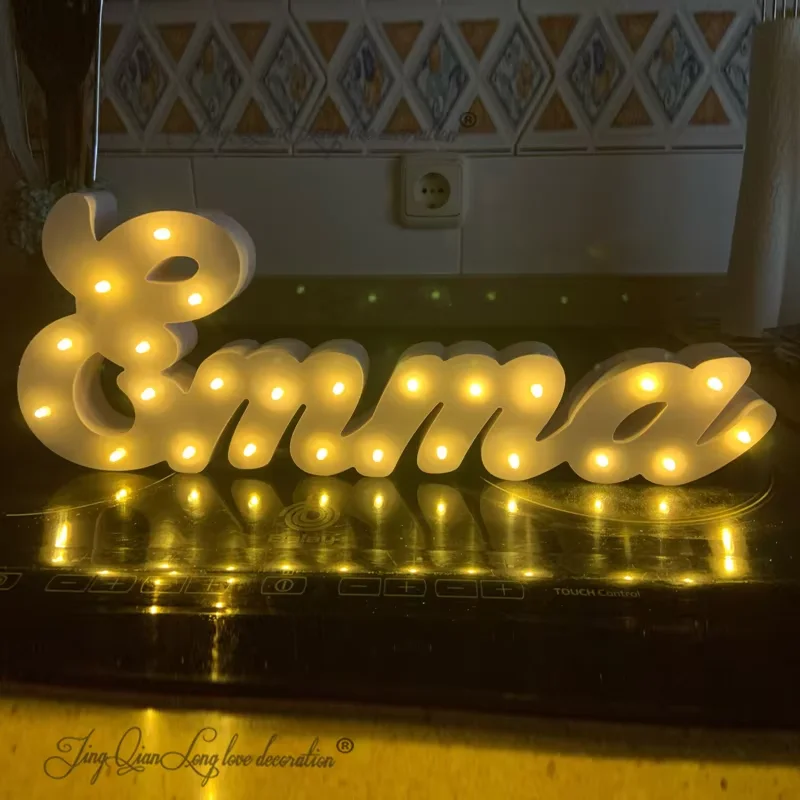 بطاقات مكان الزفاف المخصصة هدايا الليزر للضيوف الهدايا أسماء قطع الليزر الخشبية علامات الاسم لحفل الزفاف #3