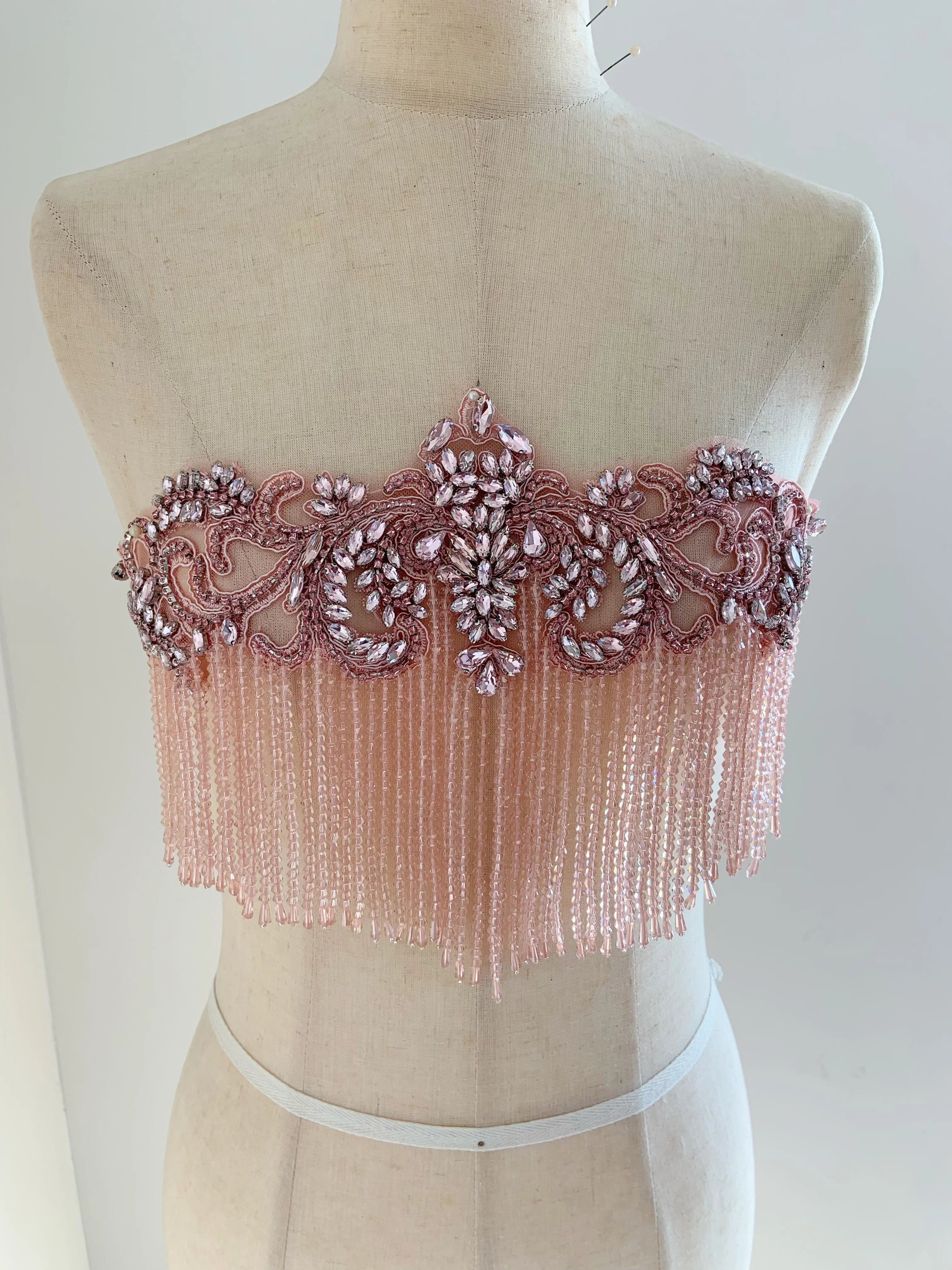 

Розовые цепочки со стразами, бахрома, лиф, аппликация, блестящая нашивка для свадебного пояса, корсета, платья, свадебная накидка, вырез