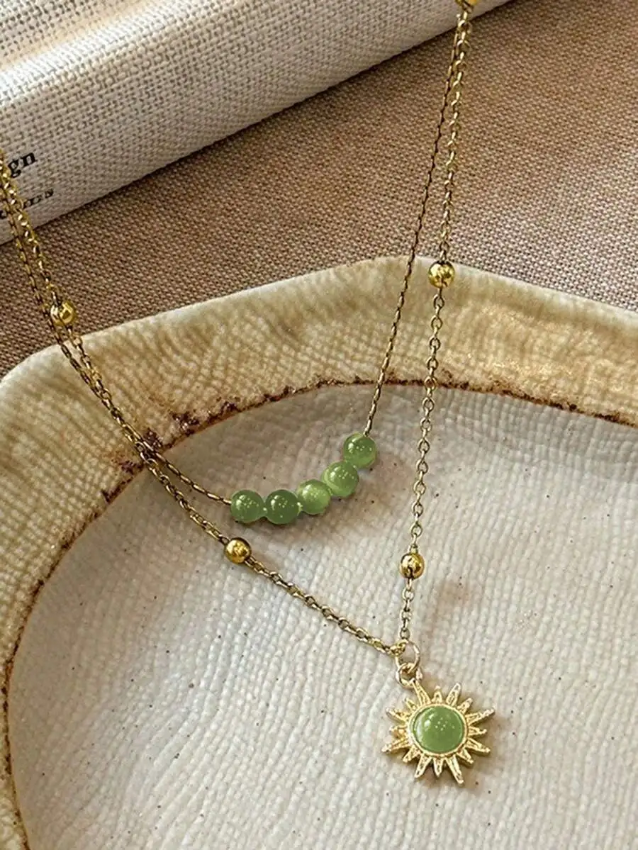 

Layered Green Beaded Sun Pendant Necklace For Women, Vintage Style Clavicle Chain Accessory