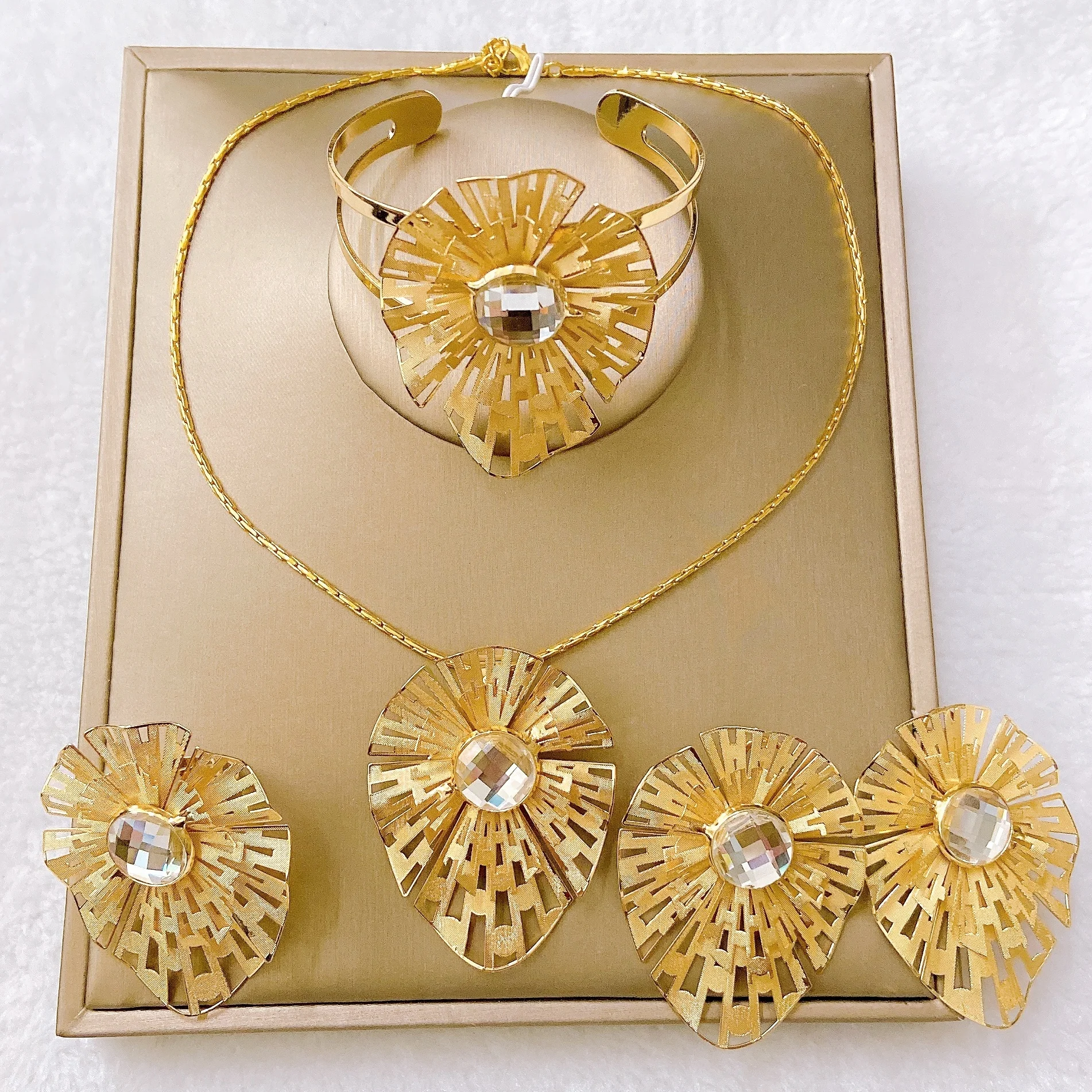 

Роскошный комплект ювелирных изделий из 24-каратного золота с кисточками и стразами, свадебный подарок для женщин