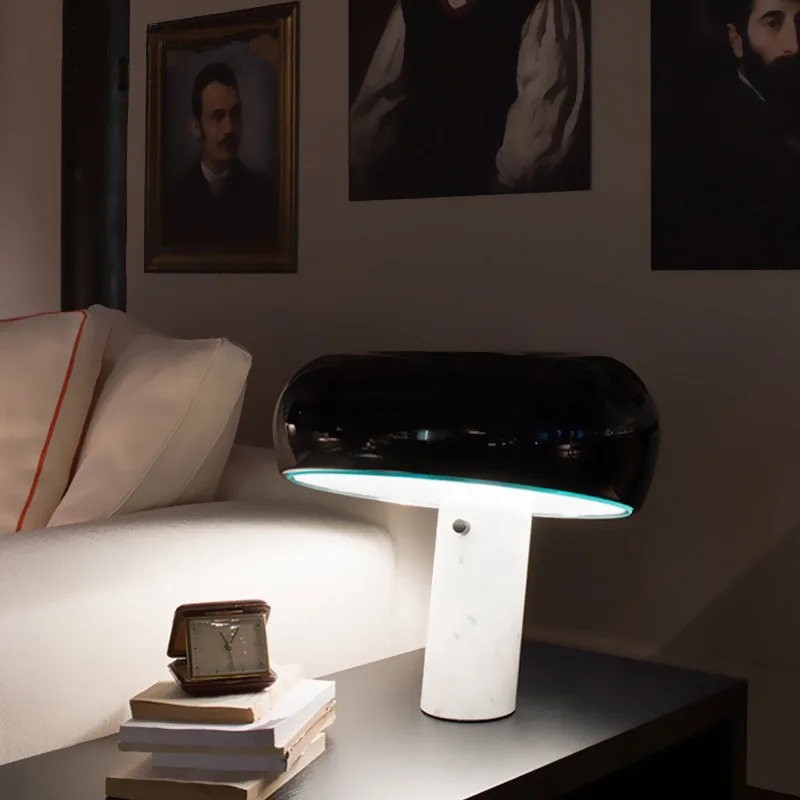 Nuovo di zecca originale! Lampada da tavolo da soggiorno semplice e minimalista nordica Lampada da tavolo con controllo tattile in marmo di moda Lampada da scrivania per la lettura