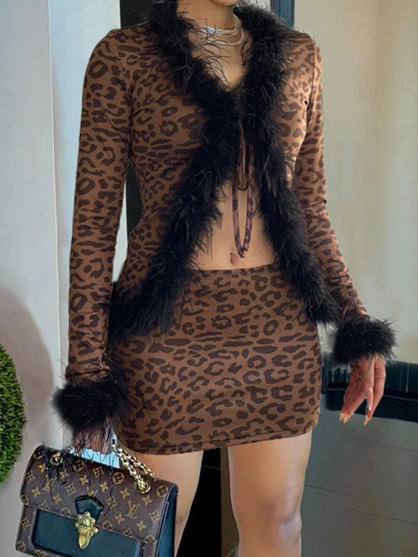 Cuteandpsycho-Conjunto de dos piezas con estampado de leopardo para mujer, abrigos sexys con cordones y minifaldas, ropa estética de manga larga