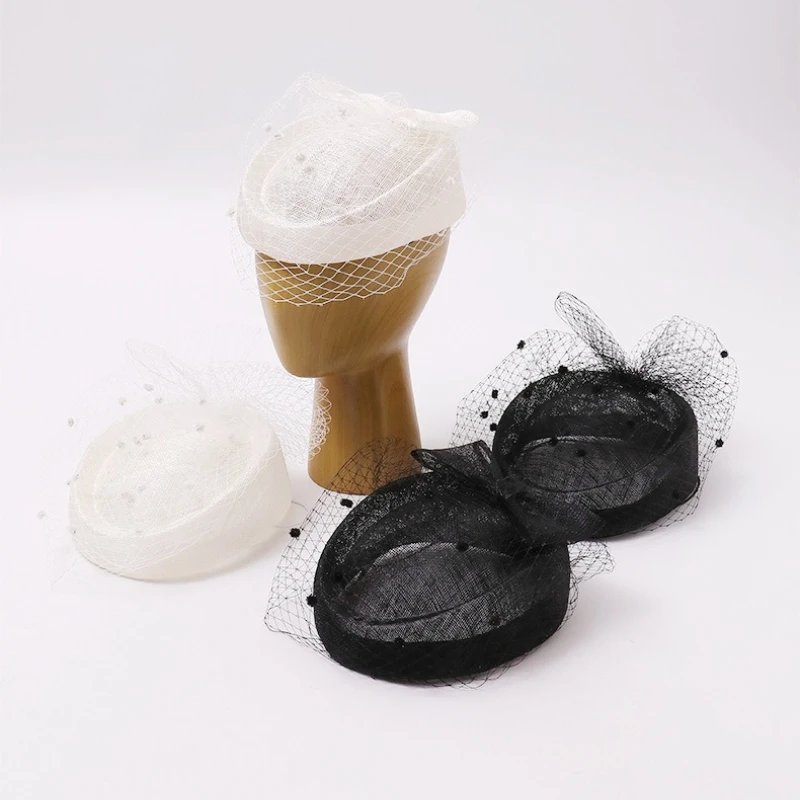 Chic Pill Box Hat for Women Sinamay Fascinator Wedding Church Party Headpiece Vintage Veil Mesh Cocktail Beret Hat Chapeau Femme