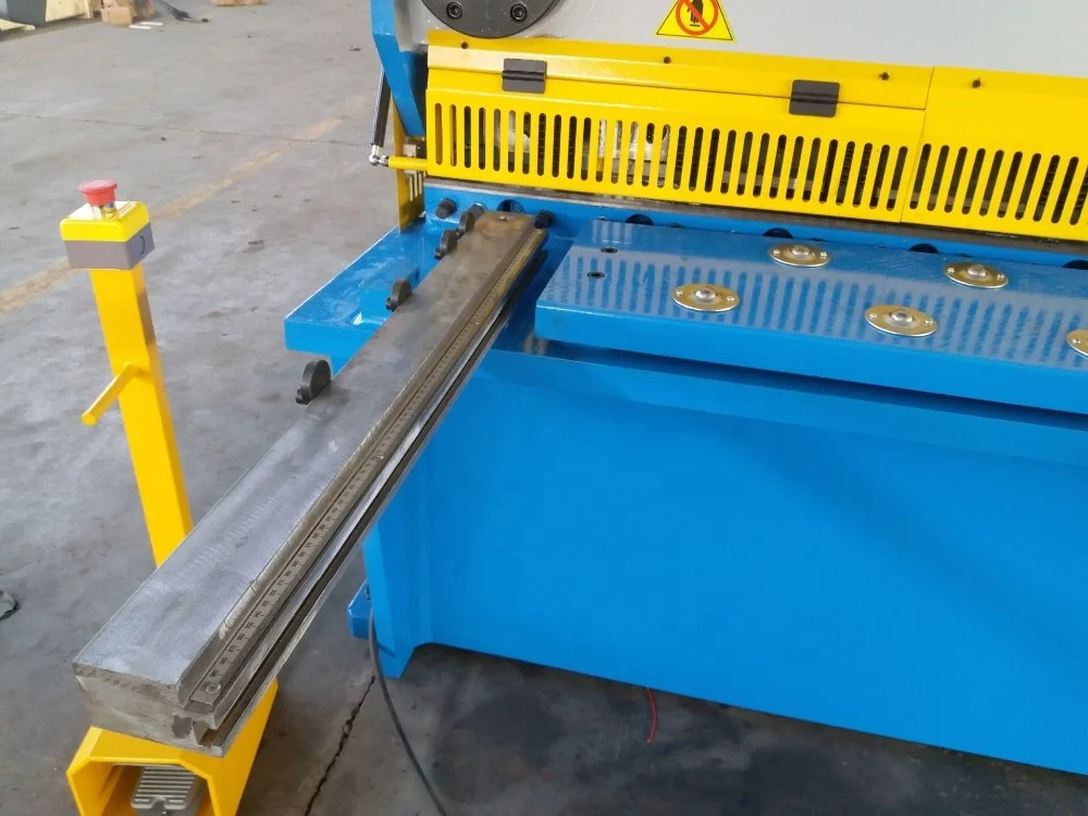 【وصية البائع】آلة قص المقصلات الهيدروليكية لقطع الألواح المعدنية CNC مقاس 320 مم #2