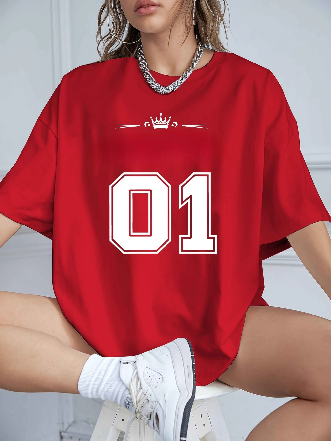 

Весенне-летняя женская однотонная повседневная футболка с короткими рукавами и 3D-принтом короны, модная и универсальная