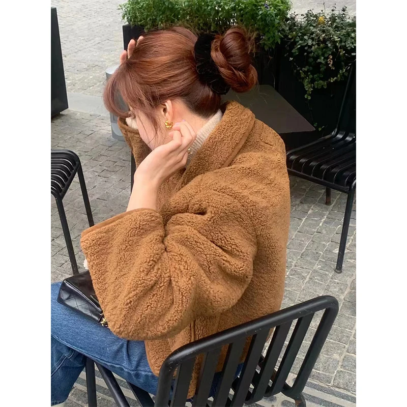 MEXZT Vintage Płaszcz z Wełny Jagnięcej Damski Krótki Kieszenie Puszysta Kurtka Zimowa Streetwear Koreański Długi Rękaw Futrzana Krótka Odzież Wierzchnia Nowa