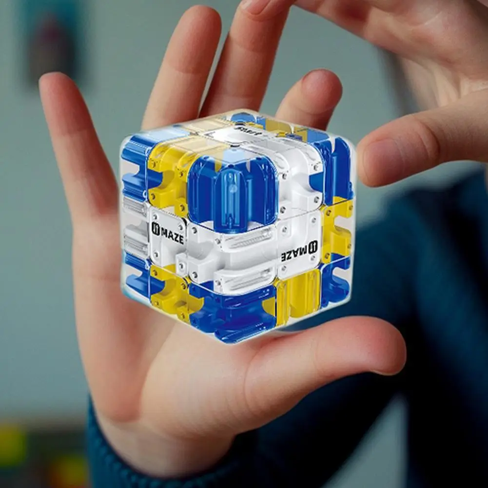 Fingertip 3D Ball Maze Cube, Smooth Rotation Puzzle Toy, Anti-Stress Interactive Cube Game for Highly Interactive and Fun