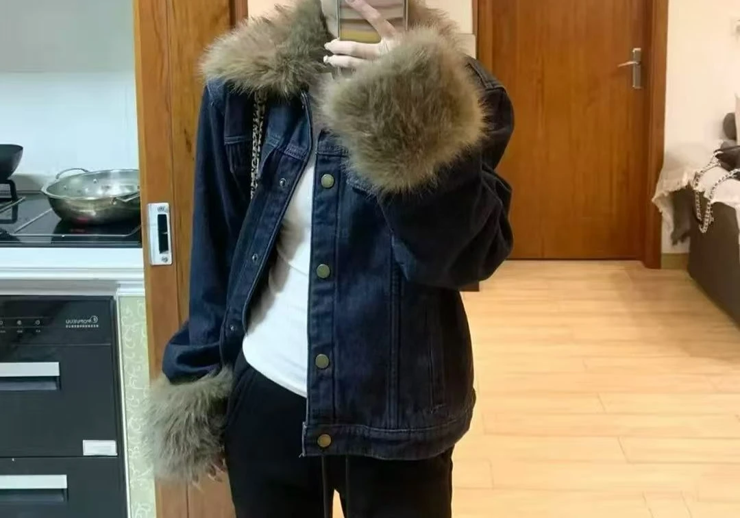 

Vintage Blue Denim Jacket for Women, Autumn 2025 New Short Cardigan Top for Winter