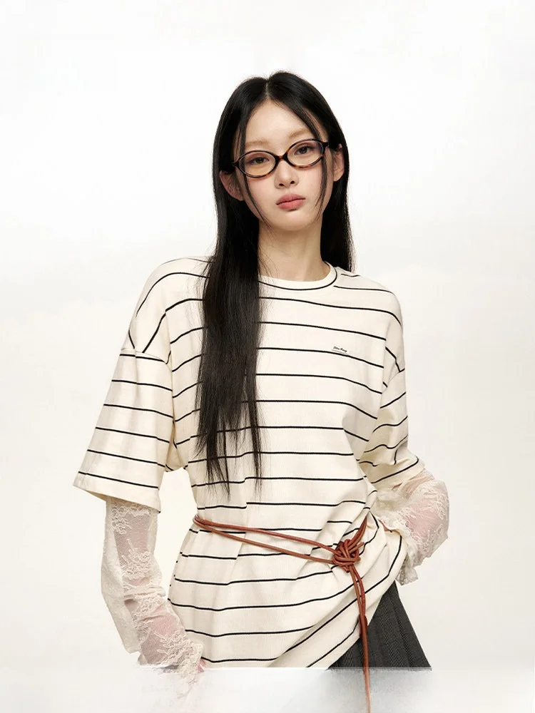 

Liliou Spring Stripe Color Blo Cotton T-irt with Lace Sves Fake Two-Piece Vintage Commute Sle Loose Fit Ladies Top