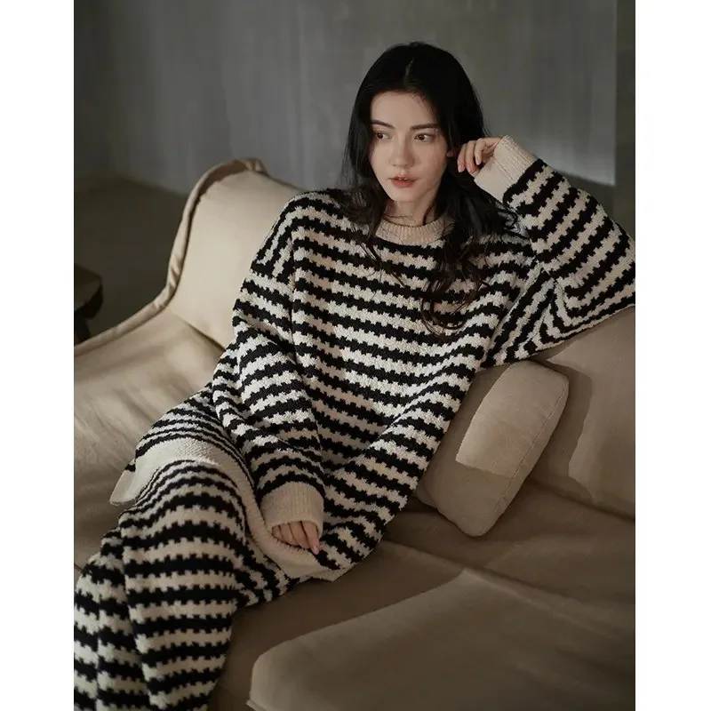 

Женские полосатые пижамы на флисовой подкладке, утепленные студенческие осенне-зимние домашние костюмы для девочек, верхняя одежда, новая теплая одежда для сна, комплект из 2 предметов