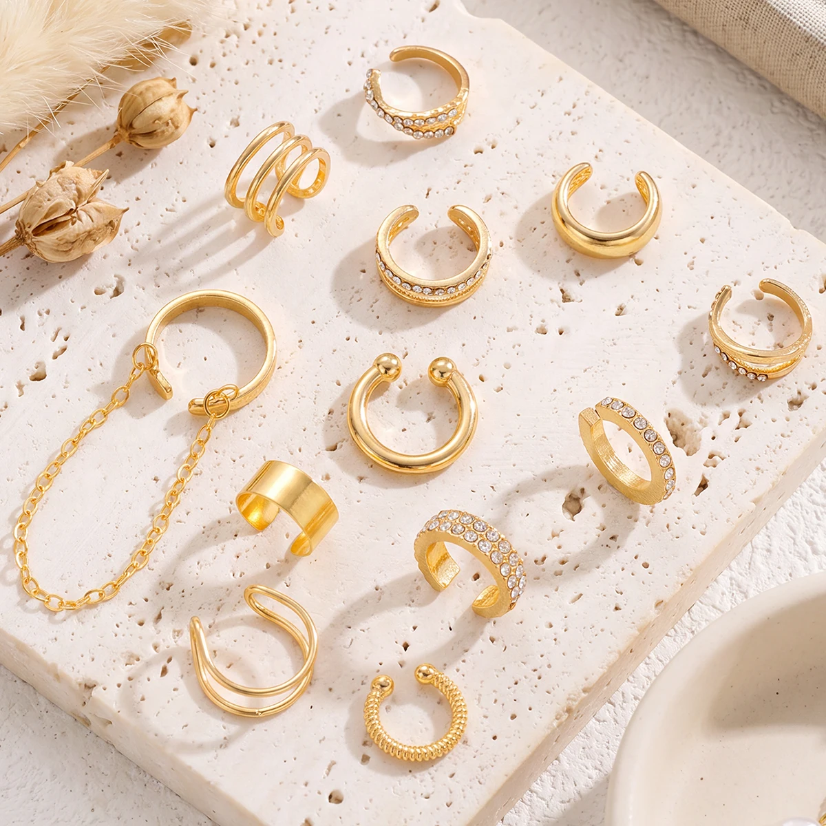 12 Stück Vintage Ohrklemmen in Goldfarbe mit Zirkonia für Damen und Herren, Nicht Durchstochene Ohrclips, Knorpel-Ohrringe, Tägliches Schmuckgeschenk – Detail 2