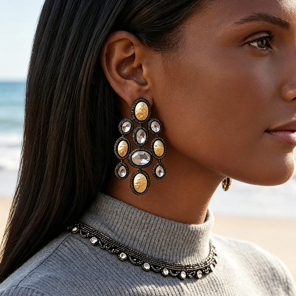 Image of Vintage Metall-Kristall-Ohrhänger für Damen, Retro Ovale Strass-Ohrringe, Böhmischer Statement-Schmuck, Geschenke für Feiertage und Partys