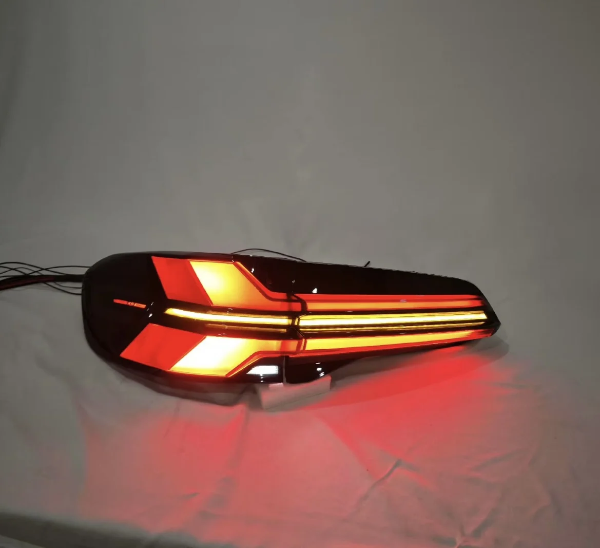 고품질 오리지널 G05 LCI 테일 램프 BMW X5 G05 LED LCI 테일 라이트 20242025 노란색 방향 지시등 G05 부품