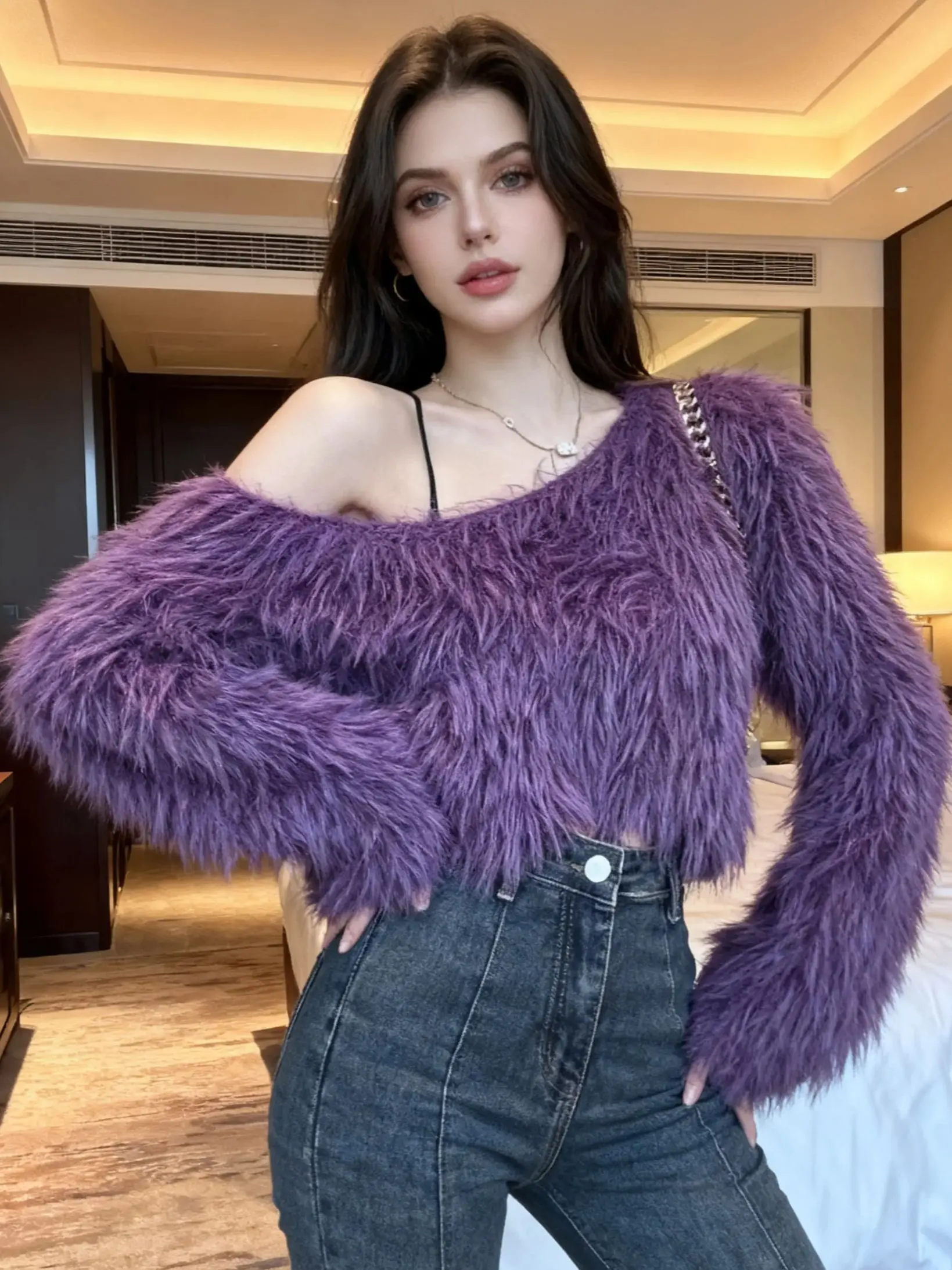 가을 겨울 여성용 긴 소매 오프 숄더 퍼지 스웨터, 푹신한 크롭 풀오버 Y2K 엣지 파티 패션