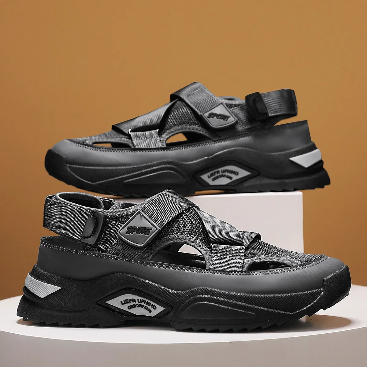 Sandalias de diseñador de moda para hombre, zapatos de playa informales transpirables resistentes al desgaste, sandalias de plataforma antideslizantes para exteriores