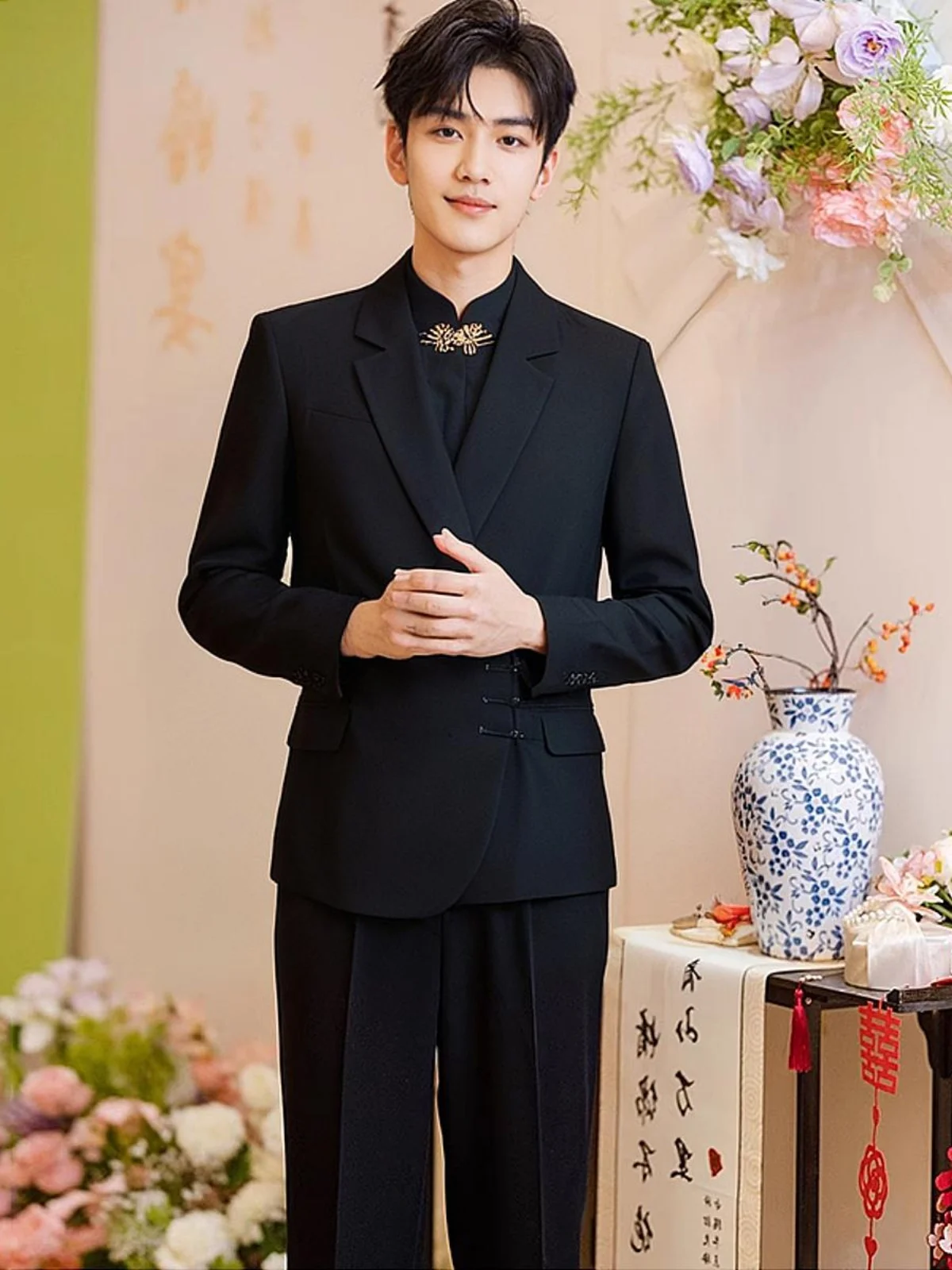 بدلة زفاف رجالية جديدة على الطراز الصيني، طقم بدلة مصممة خصيصًا للرجال بياقة واقفة وأكمام طويلة على الطراز الغربي، بدلة كاجوا... #2