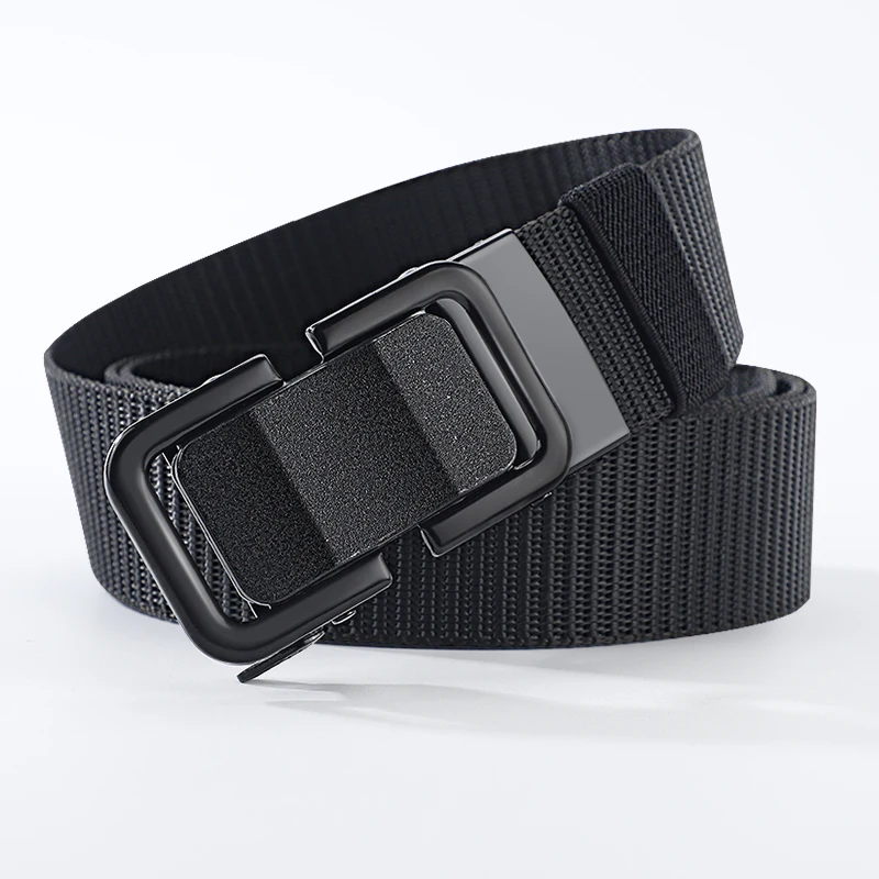 Czarny pasek damski, nowy trend mody 2024, do noszenia z jeansami, ozdobny, uniwersalny, casualowy pasek do talii, wyrafinowany wygląd.