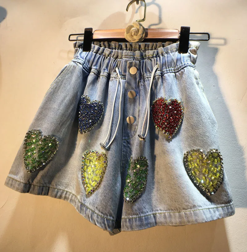 

Luxury 2023 New Summer Women Denim Shorts Loves Diamonds Beading Sequins High Waist Wide Leg Pants Casual A-line Short Jeans