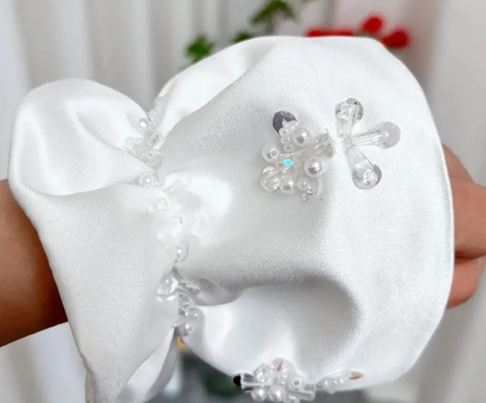 カスタマイズされたエレガントなフラワーガールドレス結婚式用ビーズパール半袖子供の誕生日パーティー初聖体拝領ページェントガウン