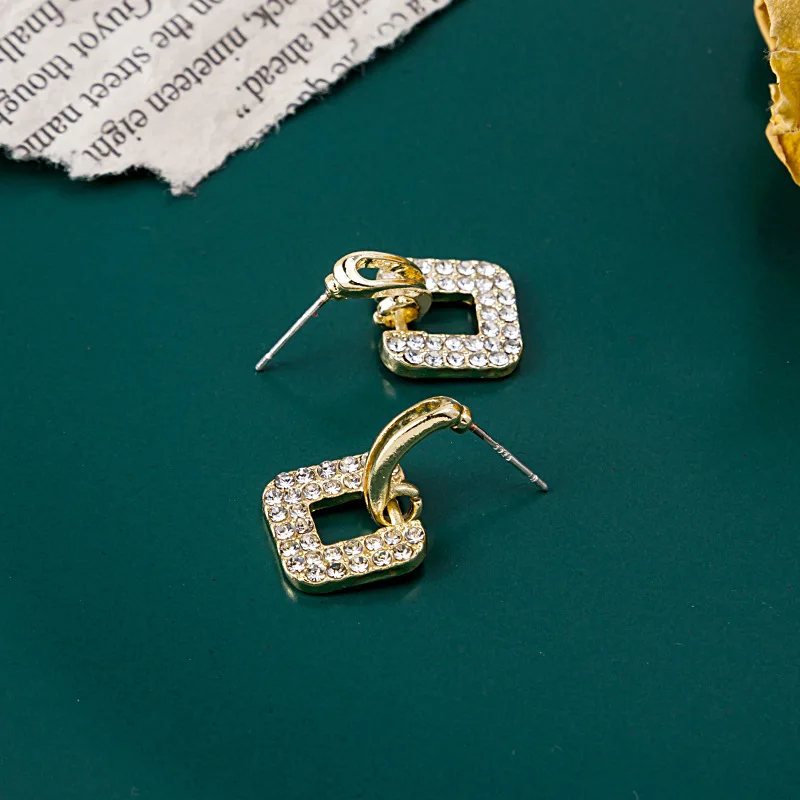 New Fashion Square Drop Earrings for Women Hollow Out Golden Color Geometry Dangle Earrings Trendy Crystal Earring Party Jewelry