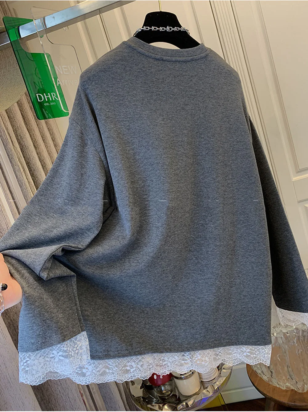 Koreański styl Jednokolorowe koronkowe topy Wiosna Jesień Dralon Koszulka z długim rękawem Wszechstronny oversize damski pulower