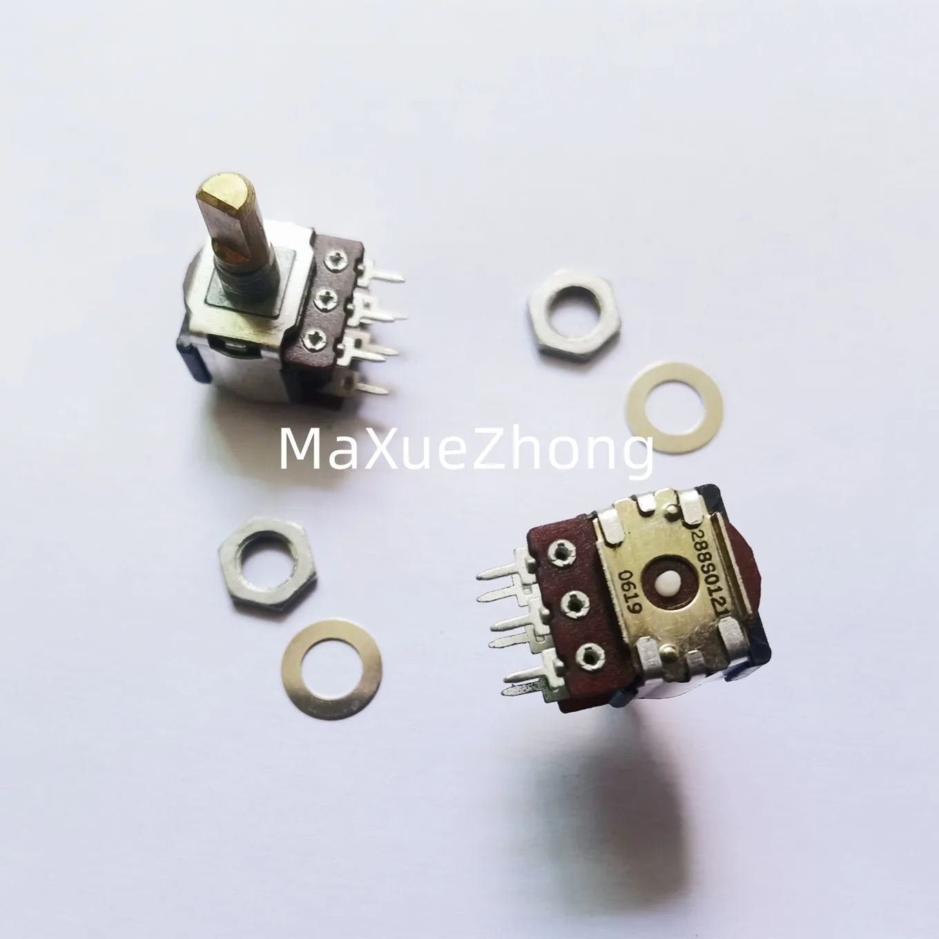 Original New 100% EC18 dual encoder 6pin 16 positioning step 288SO121 copper handle 16MM (SWITCH)