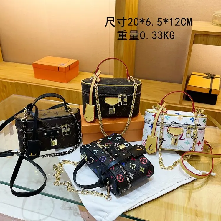 

New Version 2026 New Box Bag Retro Printing Chain Portable Small Square Bag Commuter Shoulder Messenger Women's Bag