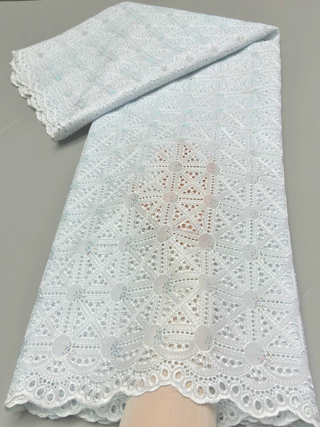 Pure White Dubai Cotton Holes Lace Fabric 2024 High Quality Swiss Voile Lace in Switzerland Lace Fabric For Women Prom Dress Sew